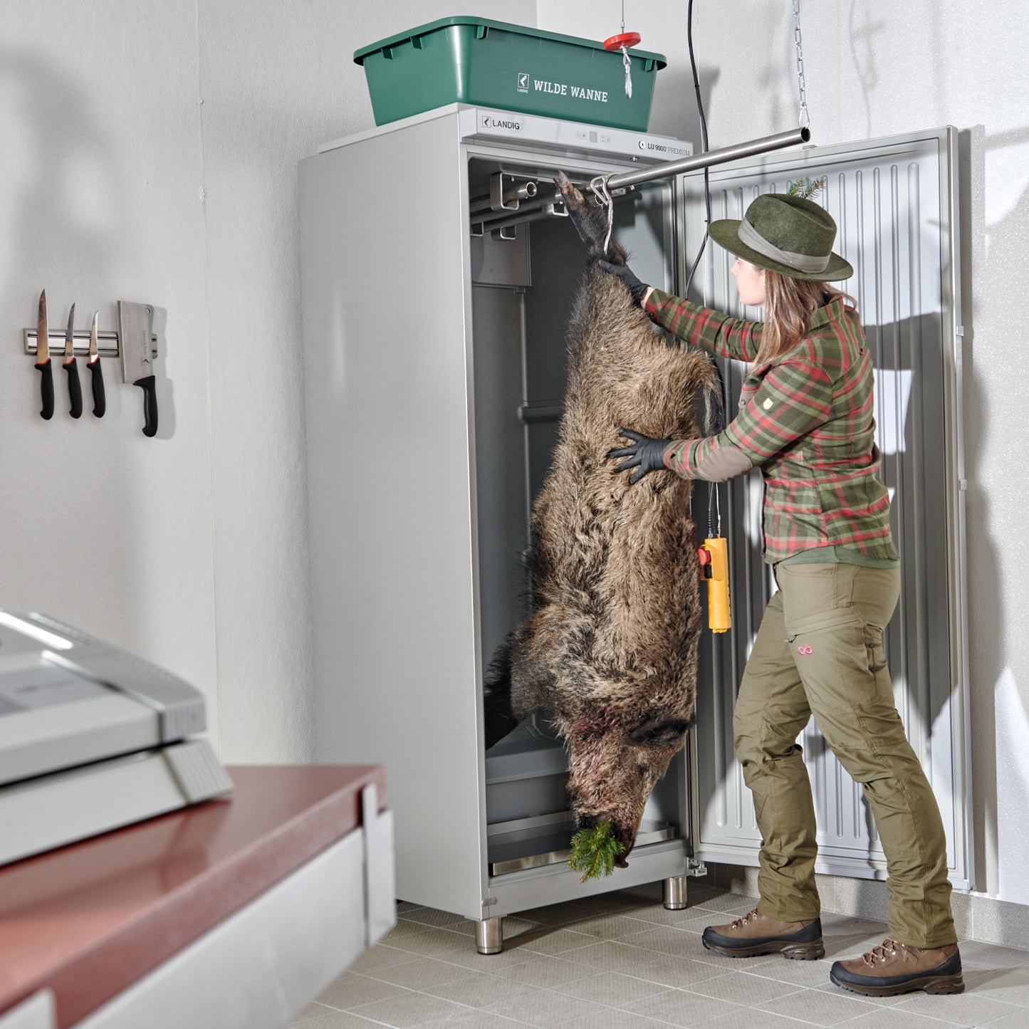 LU 9000 Premium Game Fridge (Stainless Steel Exterior)